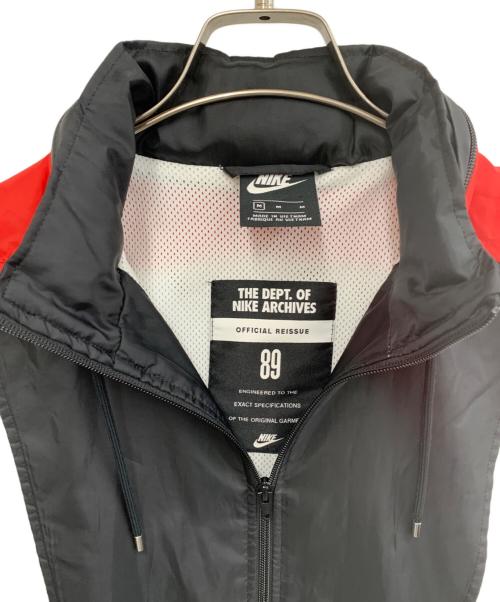 NIKE（ナイキ）NIKE (ナイキ) ナイロンジャケット ブラック×レッド サイズ:Mの古着・服飾アイテム