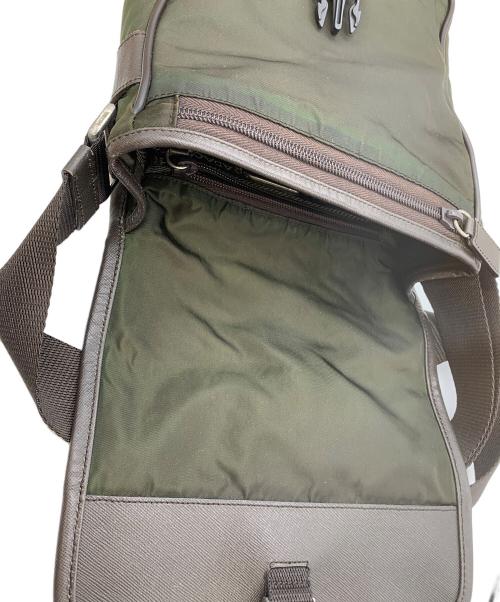 PRADA（プラダ）PRADA (プラダ) ショルダーバッグ オリーブの古着・服飾アイテム