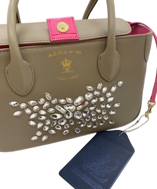 A.D.M.J.（エーディーエムジェイ）A.D.M.J. (エーディーエムジェイ) ビジューハンドバッグ ベージュ×ピンクの古着・服飾アイテム