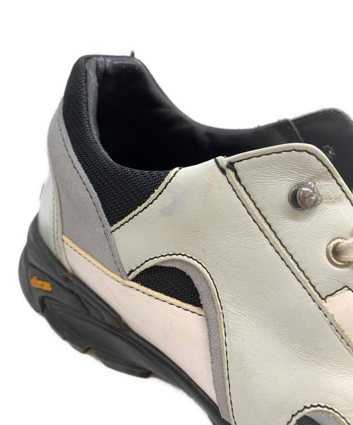 SACHA GAREL（サシャガレル）SACHA GAREL (サシャガレル) スニーカー ホワイト×ブラック サイズ:42の古着・服飾アイテム