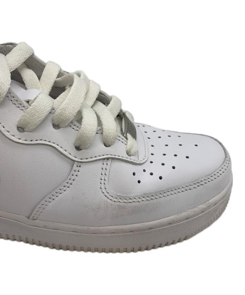 NIKE（ナイキ）NIKE (ナイキ) ミッドカットスニーカー ホワイト サイズ:24.5の古着・服飾アイテム