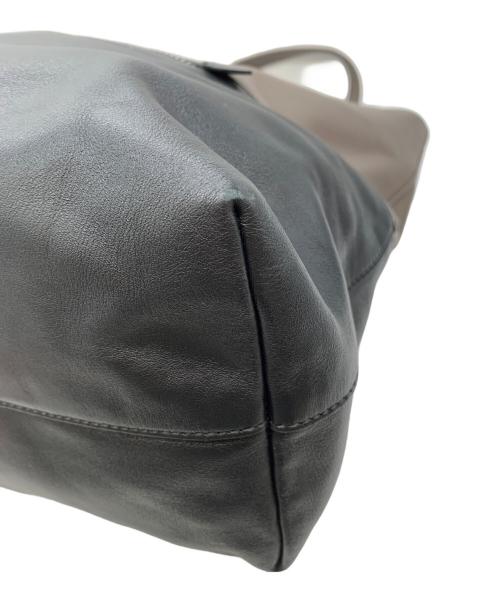 MIU MIU（ミュウミュウ）MIU MIU (ミュウミュウ) レザートートバッグ ブラウン×ブラックの古着・服飾アイテム