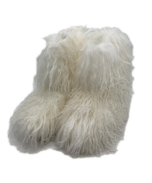UGG（アグ）UGG (アグ) W FLUFF MOMMA MONGOLIAN ホワイト サイズ:23の古着・服飾アイテム