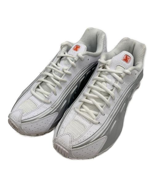 NIKE（ナイキ）NIKE (ナイキ) SHOX R4 ホワイト サイズ:25の古着・服飾アイテム