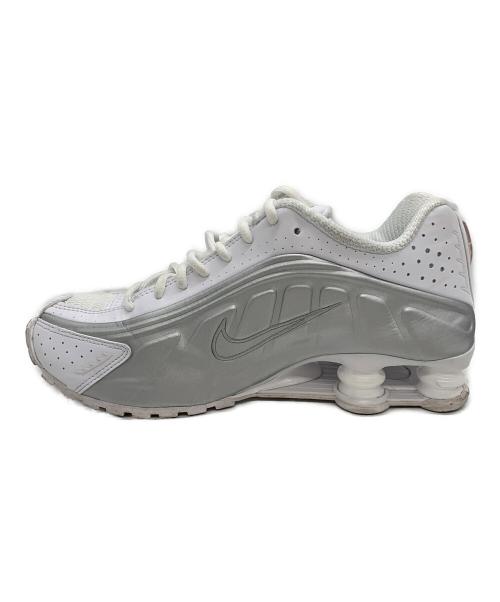 NIKE（ナイキ）NIKE (ナイキ) SHOX R4 ホワイト サイズ:25の古着・服飾アイテム