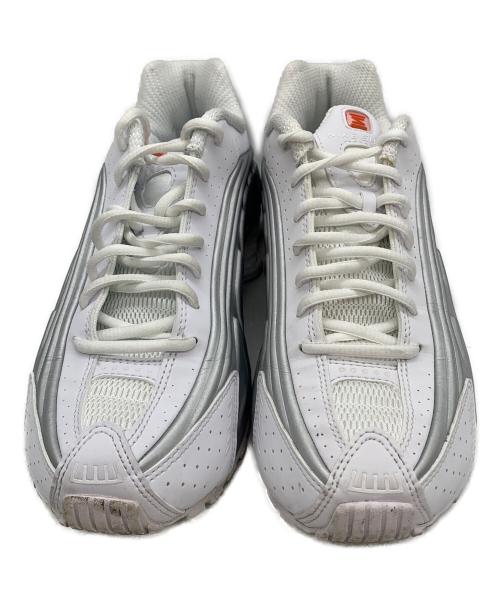 NIKE（ナイキ）NIKE (ナイキ) SHOX R4 ホワイト サイズ:25の古着・服飾アイテム