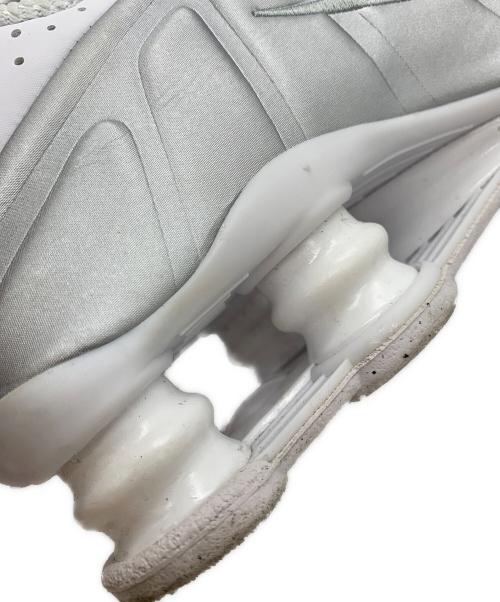 NIKE（ナイキ）NIKE (ナイキ) SHOX R4 ホワイト サイズ:25の古着・服飾アイテム