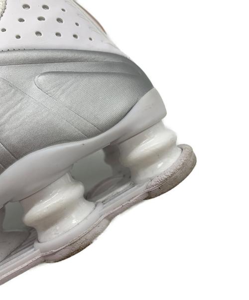 NIKE（ナイキ）NIKE (ナイキ) SHOX R4 ホワイト サイズ:25の古着・服飾アイテム