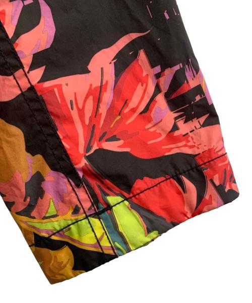 NIKE（ナイキ）NIKE (ナイキ) NSW AOP PARKA ブラック×レッド サイズ:Sの古着・服飾アイテム