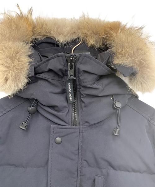 CANADA GOOSE（カナダグース）CANADA GOOSE (カナダグース) ダウンジャケット ネイビー サイズ:Mの古着・服飾アイテム