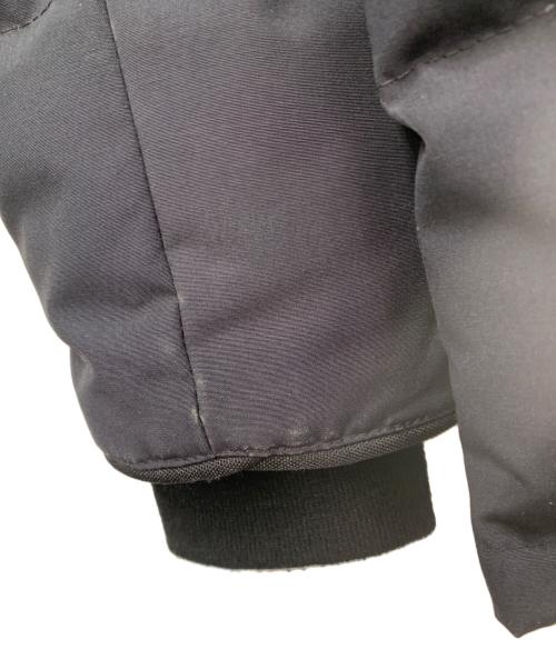 CANADA GOOSE（カナダグース）CANADA GOOSE (カナダグース) ダウンジャケット ネイビー サイズ:Mの古着・服飾アイテム