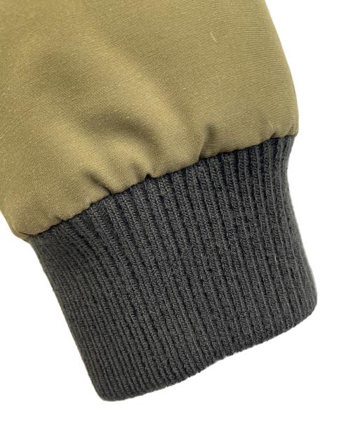 CANADA GOOSE（カナダグース）CANADA GOOSE (カナダグース) LABRADOR BOMBER オリーブ サイズ:Sの古着・服飾アイテム