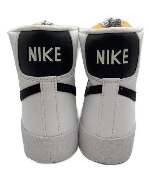 NIKE（ナイキ）NIKE (ナイキ) スニーカー ホワイト×ブラック サイズ:22の古着・服飾アイテム