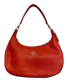 COACH（コーチ）の古着「ホーボー 2WAYバッグ」｜レッド