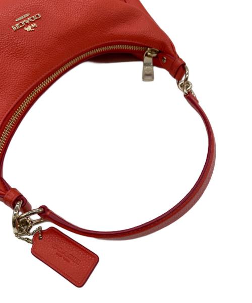 COACH（コーチ）COACH (コーチ) ホーボー 2WAYバッグ レッドの古着・服飾アイテム