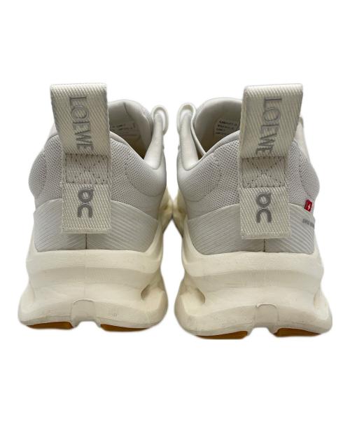 LOEWE（ロエベ）LOEWE (ロエベ) on (オン) Running Cloudtilt 2 アイボリー サイズ:25.5の古着・服飾アイテム
