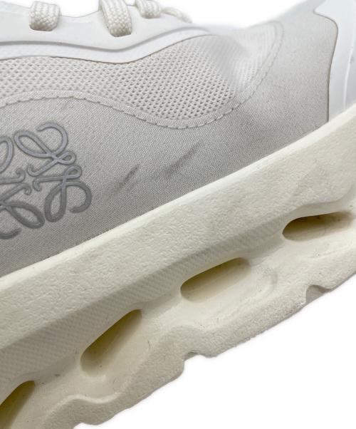 LOEWE（ロエベ）LOEWE (ロエベ) on (オン) Running Cloudtilt 2 アイボリー サイズ:25.5の古着・服飾アイテム