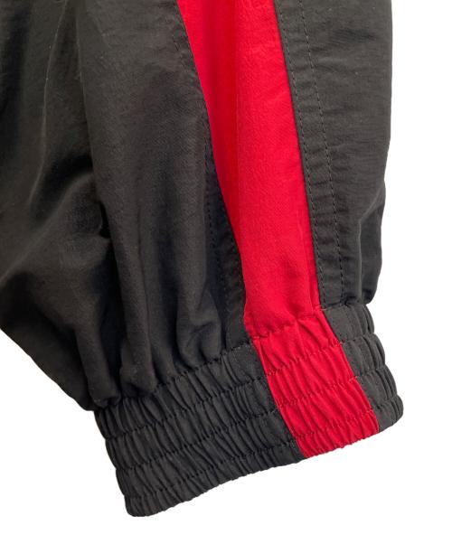 BALENCIAGA（バレンシアガ）BALENCIAGA (バレンシアガ) Sporty B Tracksuit Jacket レッド×ブラックの古着・服飾アイテム