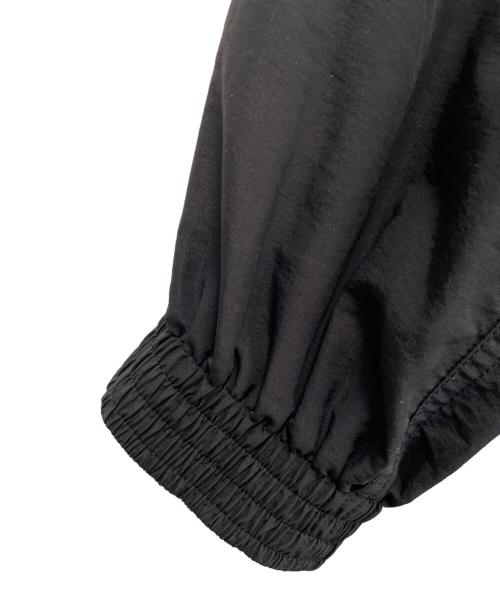 BALENCIAGA（バレンシアガ）BALENCIAGA (バレンシアガ) Sporty B Tracksuit Jacket レッド×ブラックの古着・服飾アイテム