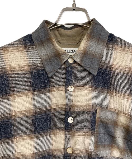 OUR LEGACY（アワーレガシー）OUR LEGACY (アワーレガシー) ABOVE SHIRT ベージュ×グレー サイズ:48の古着・服飾アイテム