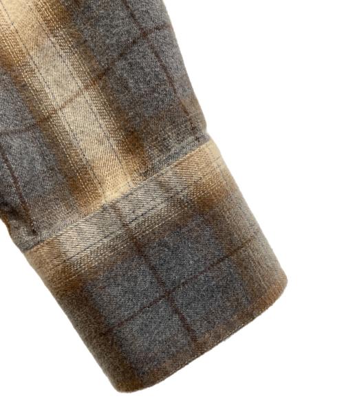 OUR LEGACY（アワーレガシー）OUR LEGACY (アワーレガシー) ABOVE SHIRT ベージュ×グレー サイズ:48の古着・服飾アイテム