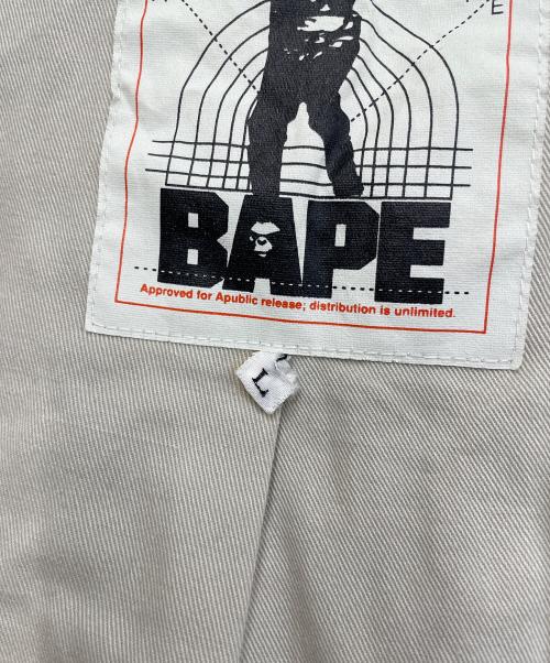 A BATHING APE（アベイシングエイプ）A BATHING APE (アベイシングエイプ) M-65ミリタリージャケット ベージュ×ブラウン サイズ:Lの古着・服飾アイテム