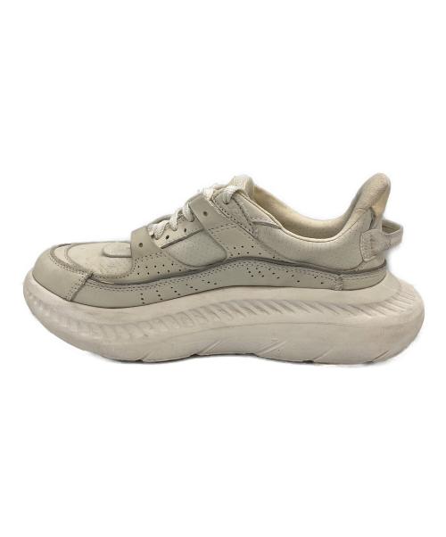 UGG（アグ）UGG (アグ) CA805 V2 ホワイト サイズ:23の古着・服飾アイテム