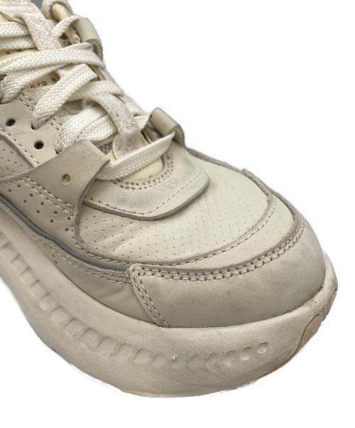 UGG（アグ）UGG (アグ) CA805 V2 ホワイト サイズ:23の古着・服飾アイテム