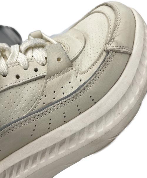 UGG（アグ）UGG (アグ) CA805 V2 ホワイト サイズ:23の古着・服飾アイテム