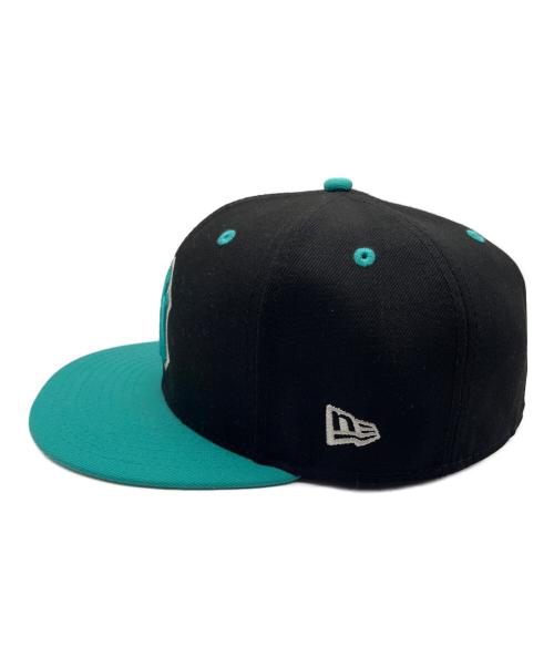 New Era（ニューエラ）New Era (ニューエラ) 59FIFTY SIDE PACH 2-TONE UNDER VISOR ブラック×ターコイズの古着・服飾アイテム