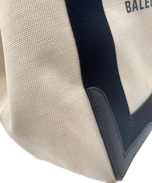 BALENCIAGA（バレンシアガ）BALENCIAGA (バレンシアガ) ハンドバッグ アイボリーの古着・服飾アイテム