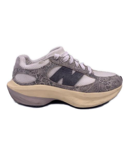NEW BALANCE（ニューバランス）NEW BALANCE (ニューバランス) スニーカー グレー×ホワイト サイズ:27.5の古着・服飾アイテム