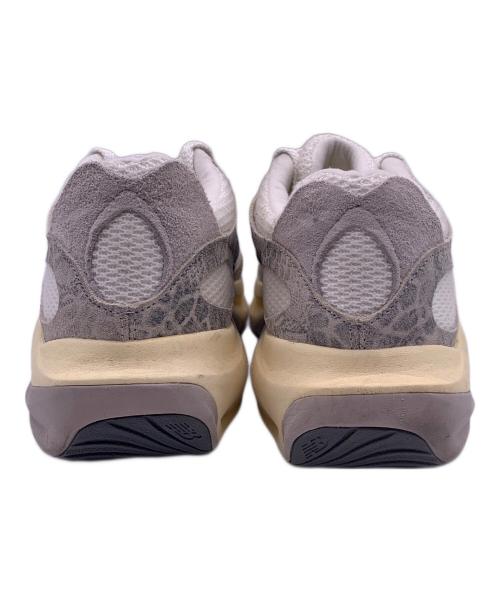 NEW BALANCE（ニューバランス）NEW BALANCE (ニューバランス) スニーカー グレー×ホワイト サイズ:27.5の古着・服飾アイテム