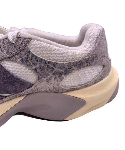 NEW BALANCE（ニューバランス）NEW BALANCE (ニューバランス) スニーカー グレー×ホワイト サイズ:27.5の古着・服飾アイテム