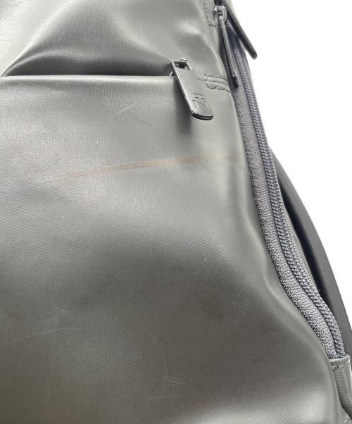 ZERO HALLIBURTON（ゼロ ハリバートン）ZERO HALLIBURTON (ゼロ ハリバートン) Z PACK type-C Laminated Backpack ブラックの古着・服飾アイテム