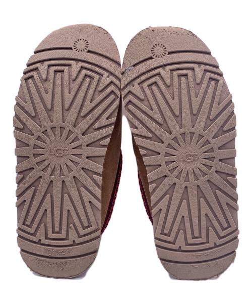 UGG（アグ）UGG (アグ) シューズ ベージュ サイズ:23の古着・服飾アイテム