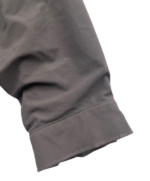 Patagonia（パタゴニア）Patagonia (パタゴニア) 「メンズ・イスマス・ユーティリティ・ジャケット グレー サイズ:Lの古着・服飾アイテム