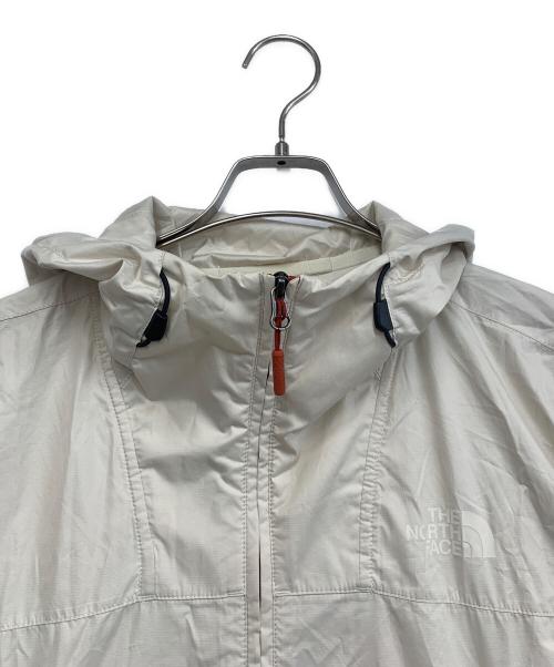 THE NORTH FACE（ザ ノース フェイス）THE NORTH FACE (ザ ノース フェイス) アノラックプルオーバーナイロンジャケット ベージュ×レッド サイズ:Mの古着・服飾アイテム