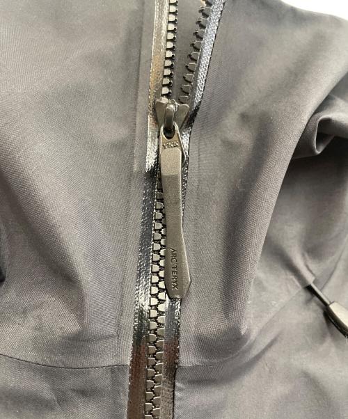 ARC'TERYX（アークテリクス）ARC'TERYX (アークテリクス) BETA SL JACKET ブラック サイズ:Mの古着・服飾アイテム
