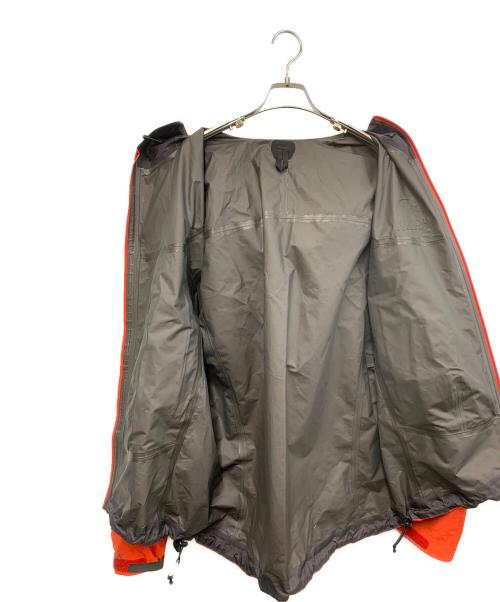 ARC'TERYX（アークテリクス）ARC'TERYX (アークテリクス) ナイロンジャケット オレンジ サイズ:Lの古着・服飾アイテム