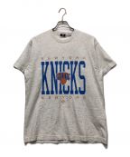 KITHキス）の古着「NEW YORK KNICS HOME COURT VINTAGE TEE」｜グレー