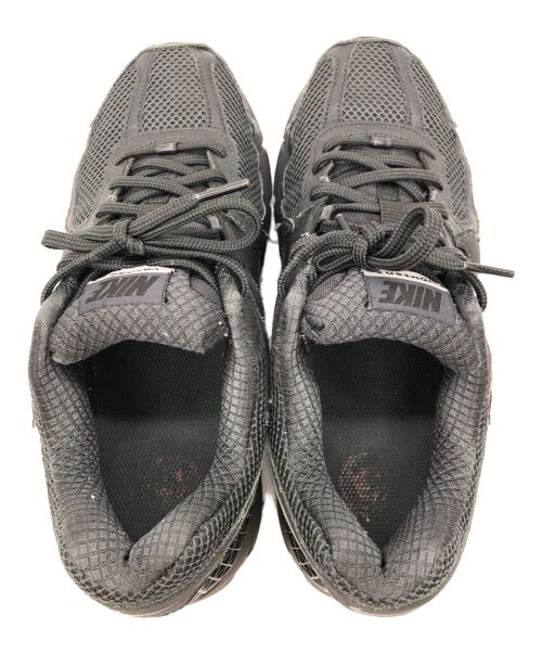 NIKE（ナイキ）NIKE (ナイキ) ZOOM VOMERO 5 SP グレー サイズ:27．5の古着・服飾アイテム