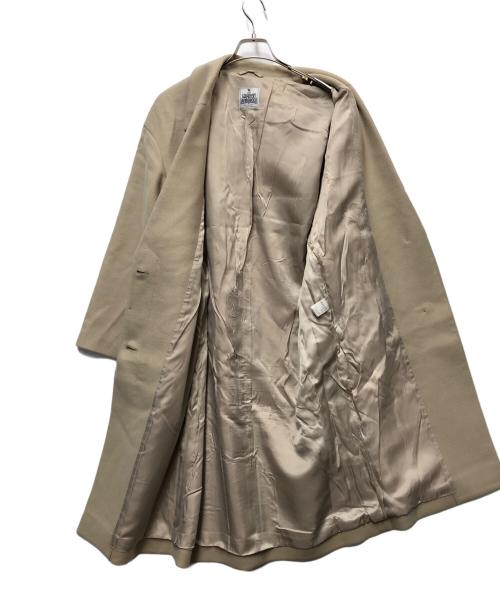 BEAUTY&YOUTH（ビューティーアンドユース）BEAUTY&YOUTH (ビューティーアンドユース) ドロップショルダーテーラーコート アイボリー サイズ:Mの古着・服飾アイテム