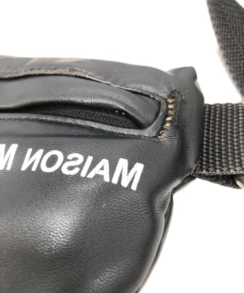 MM6 Maison Margiela（エムエムシックスメゾンマルジェラ）MM6 Maison Margiela (エムエムシックスメゾンマルジェラ) リバースロゴベルトバック　ショルダーバッグ ブラックの古着・服飾アイテム