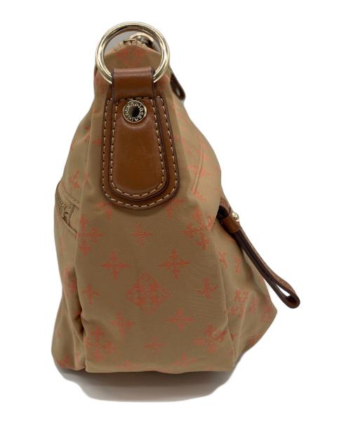 russet（ラシット）russet (ラシット) ナイロンショルダーバッグ ベージュの古着・服飾アイテム