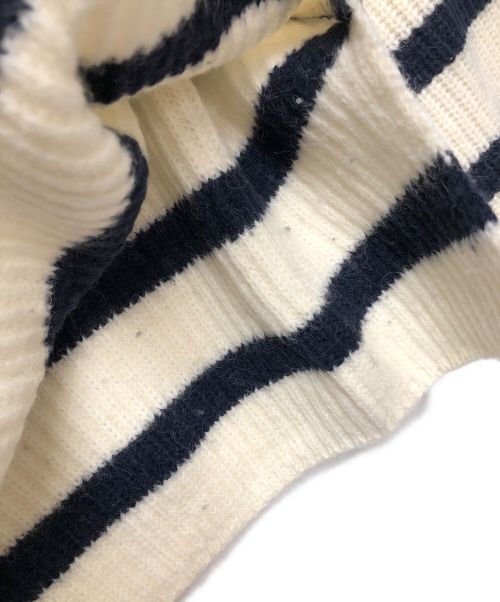 BAUM UND PFERDGARTEN（バウムウンドヘルガーデン）BAUM UND PFERDGARTEN (バウムウンドヘルガーデン) タートルネックボーダーニット ホワイト×ネイビー サイズ:Sの古着・服飾アイテム