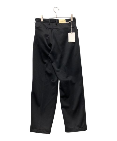 FARAH（ファーラー）FARAH (ファーラー) Two Tuck Wide Tapered Pant ブラック サイズ:30の古着・服飾アイテム