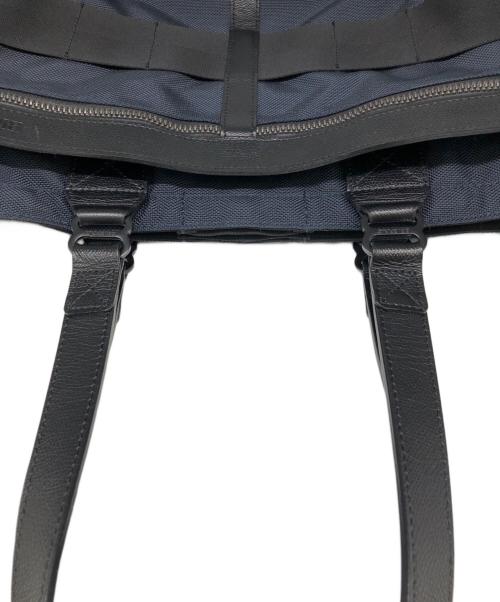 BRIEFING（ブリーフィング）BRIEFING (ブリーフィング) フュージョントートバッグ　1680Dナイロン ネイビー×ブラックの古着・服飾アイテム