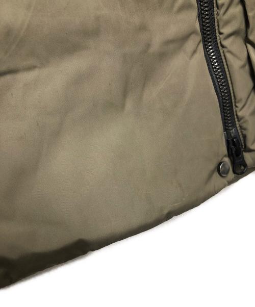 BEAUTY&YOUTH（ビューティーアンドユース）BEAUTY&YOUTH (ビューティーアンドユース) ナイロンアライドダウンジャケット オリーブ サイズ:Sの古着・服飾アイテム