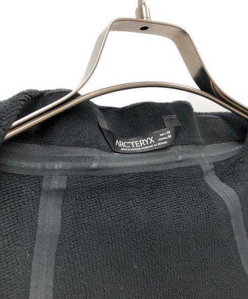 ARC'TERYX（アークテリクス）ARC'TERYX (アークテリクス) SAWYER SOFTSHELL JACKET ネイビー サイズ:Mの古着・服飾アイテム
